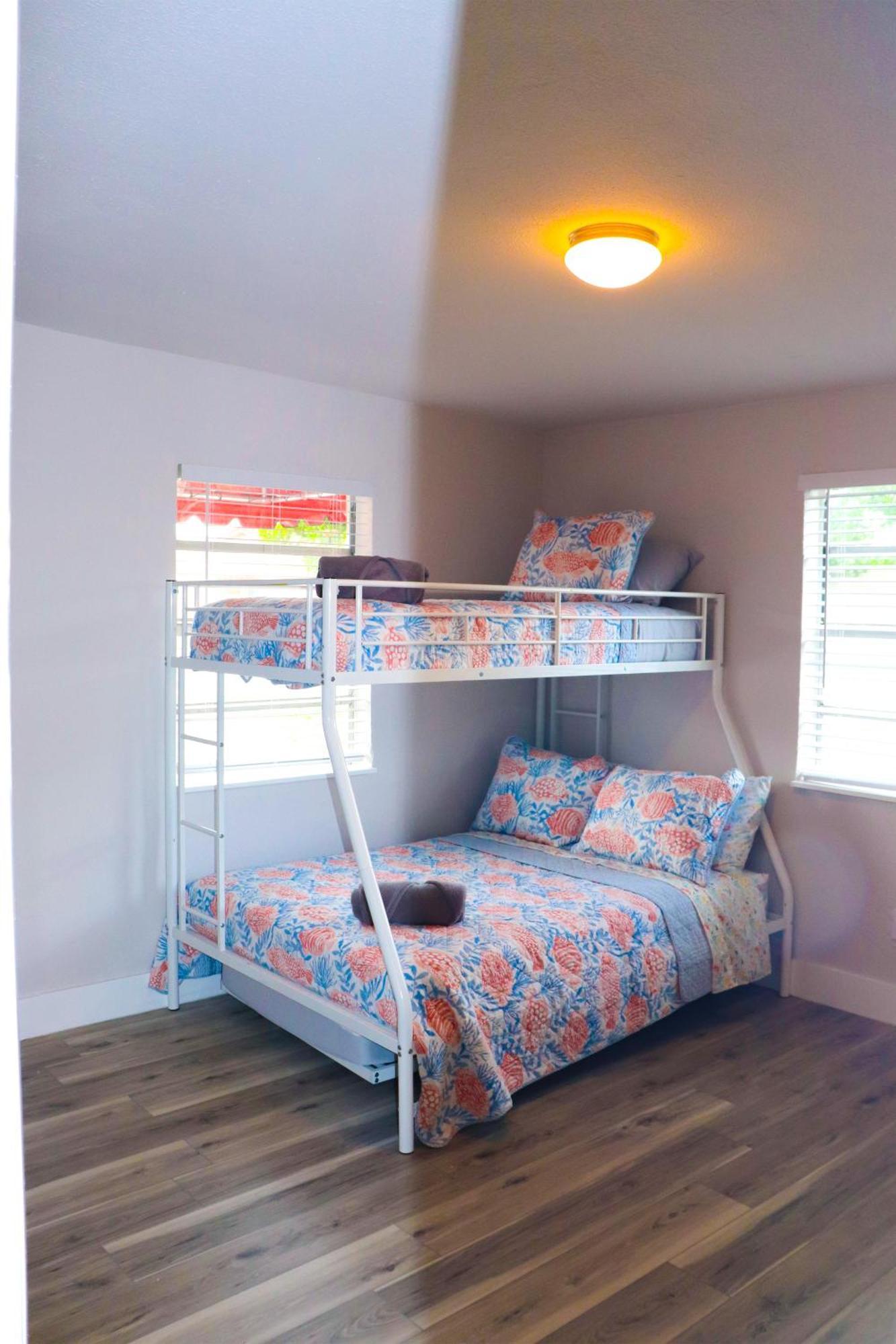 דניה ביץ' Flamingo Beach House מראה חיצוני תמונה